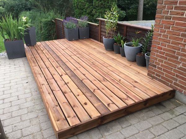 Cost of Platform Deck Installation in Brick